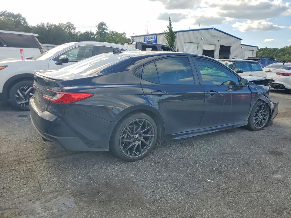 Снимка 3 от търг – 2025 TOYOTA CAMRY с VIN 4T1DAACK4SU545157