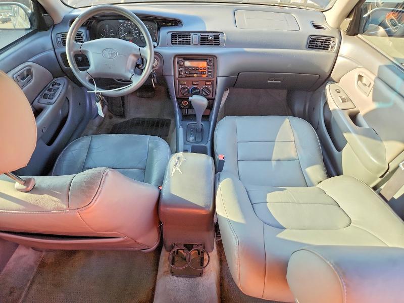 Photo 8 from auction – 2001 TOYOTA CAMRY with VIN 4T1BF22K31U971159