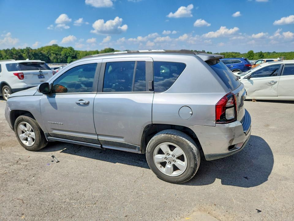 Foto 2 de la subasta – 2017 JEEP COMPASS con VIN 1C4NJCEA1HD151620