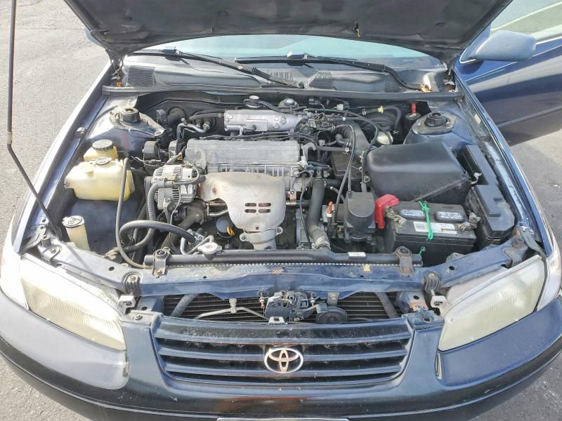 Photo 11 from auction – 1997 TOYOTA CAMRY with VIN 4T1BG22KXVU120740