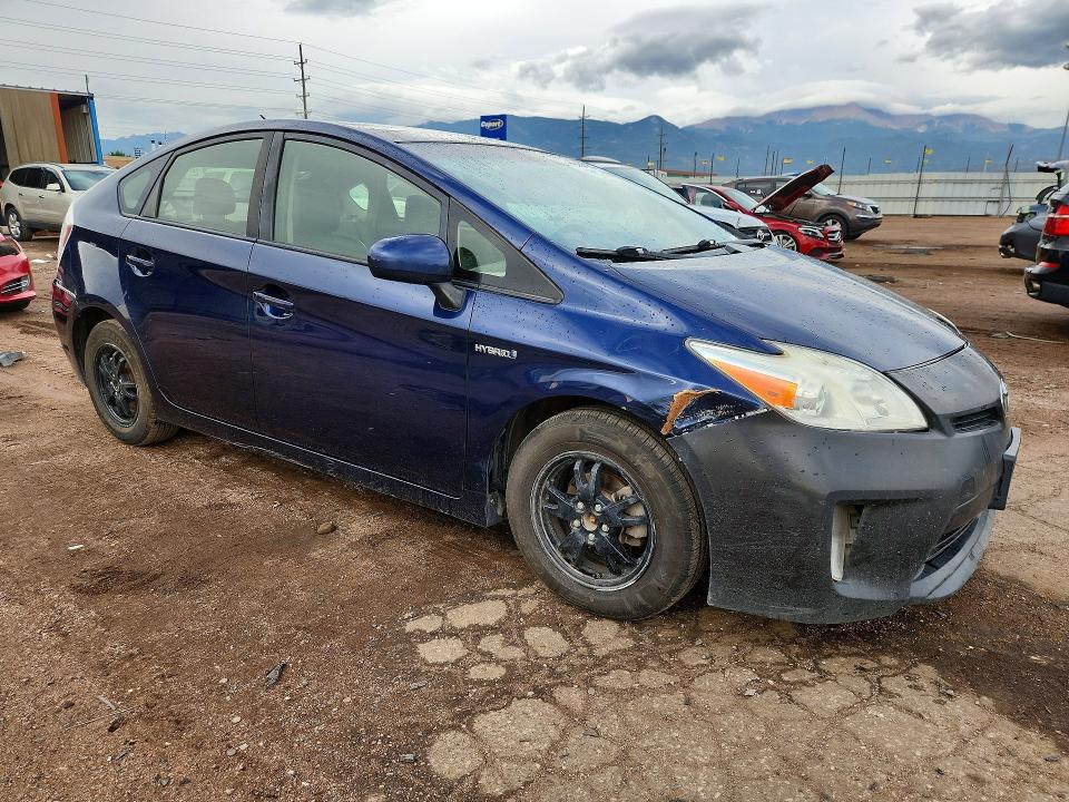 Photo 4 from auction – 2015 TOYOTA PRIUS with VIN JTDKN3DU1F1895915