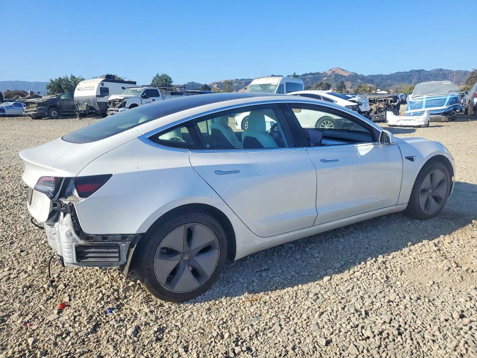 Photo 3 from auction – 2020 TESLA MODEL 3 with VIN 5YJ3E1EA2LF615256