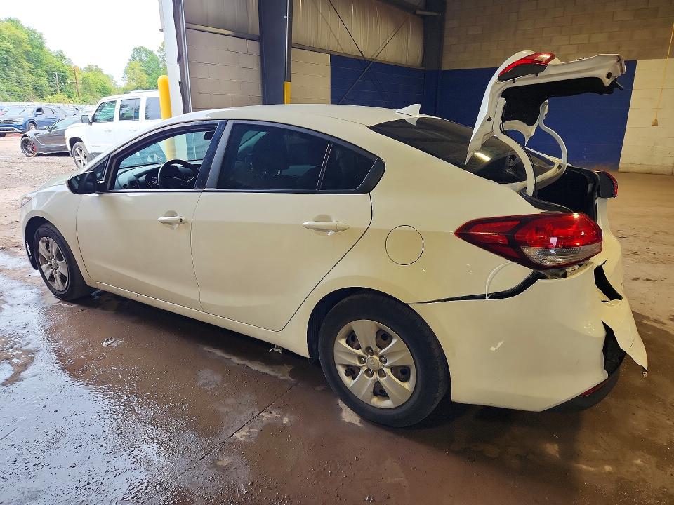 Zdjęcie 2 z aukcji – 2017 KIA FORTE z VIN 3KPFK4A72HE095509