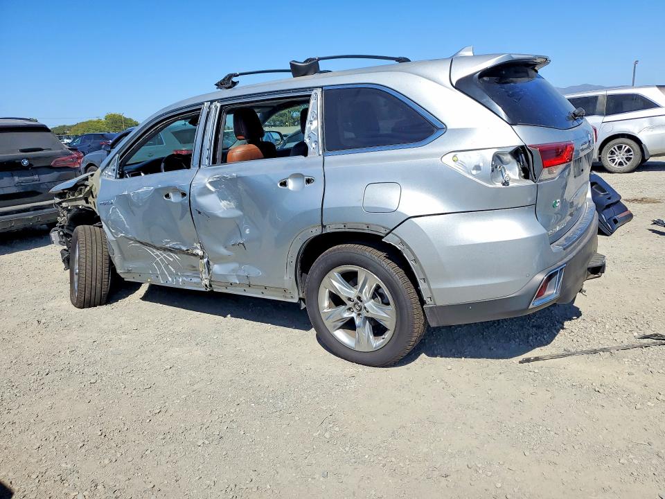Photo 2 from auction – 2017 TOYOTA HIGHLANDER HYBRID with VIN 5TDDGRFH0HS024581