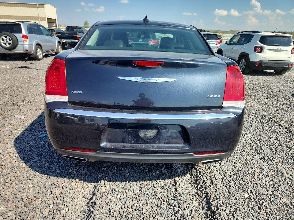 Zdjęcie 6 z aukcji – 2018 CHRYSLER 300 z VIN 2C3CCAKG4JH160503