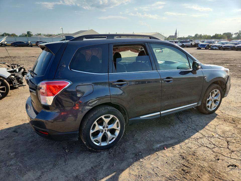 Photo 3 from auction – 2017 SUBARU FORESTER with VIN JF2SJAWC1HH588633