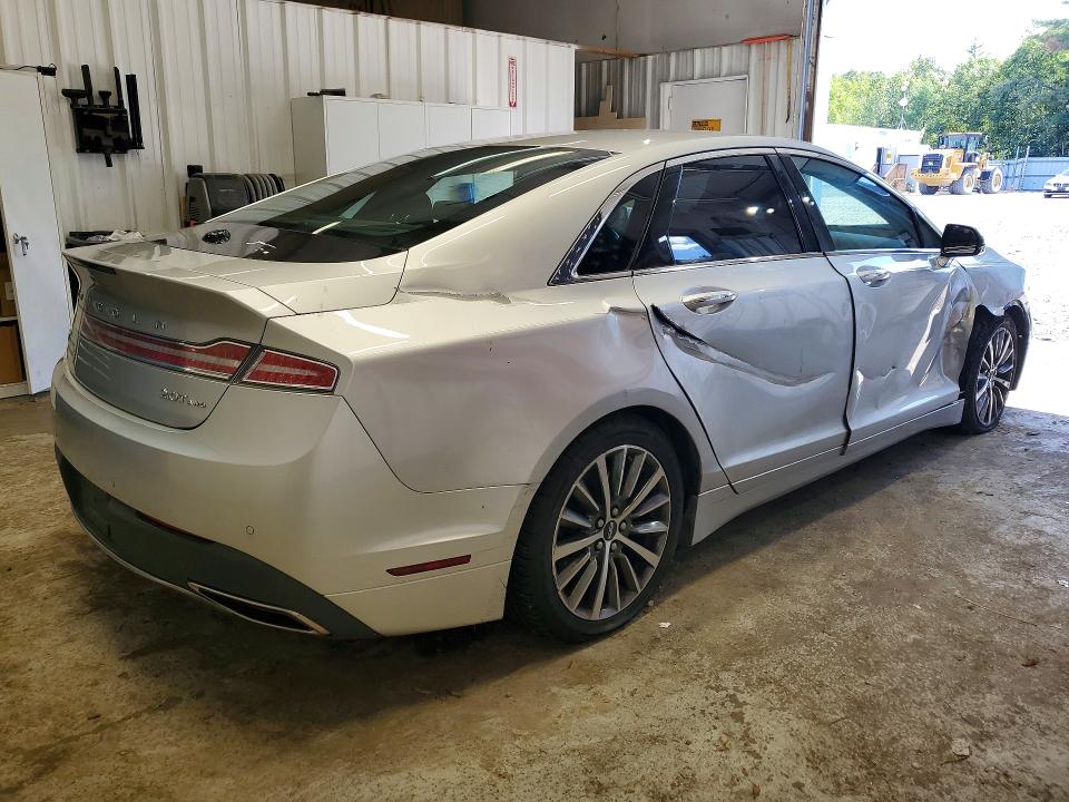 Photo 3 from auction – 2019 LINCOLN MKZ with VIN 3LN6L5B92KR611530