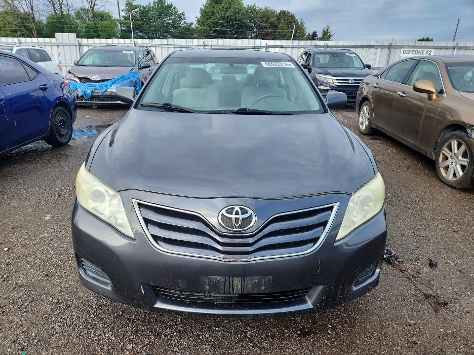 Снимка 5 от търг – 2011 TOYOTA CAMRY с VIN 4T1BF3EK8BU702898