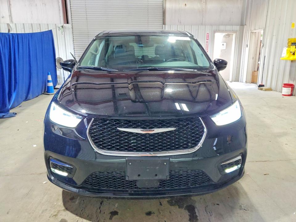 Photo 5 from auction – 2024 CHRYSLER PACIFICA with VIN 2C4RC1S79RR144745