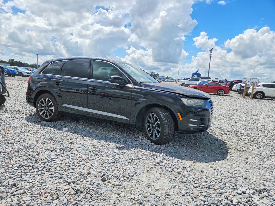 Zdjęcie 4 z aukcji – 2017 AUDI Q7 z VIN WA1LAAF70HD013270