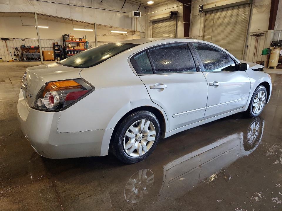 Photo 3 from auction – 2012 NISSAN ALTIMA with VIN 1N4AL2AP2CN531183