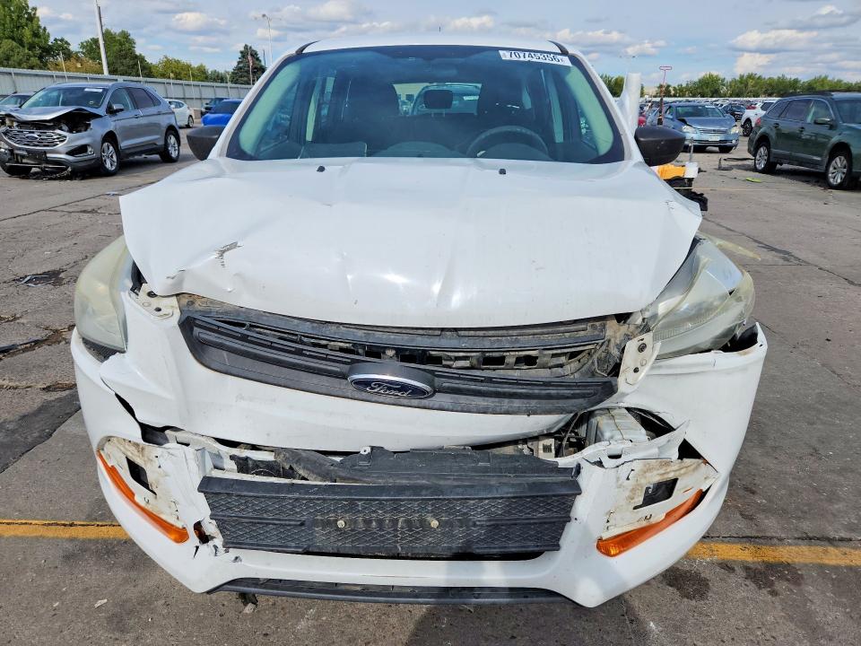 Photo 5 from auction – 2013 FORD ESCAPE with VIN 1FMCU0F75DUB55238