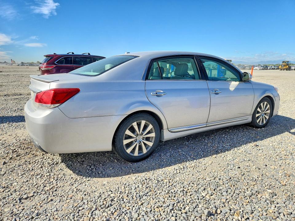 Photo 3 from auction – 2012 TOYOTA AVALON with VIN 4T1BK3DB3CU446944