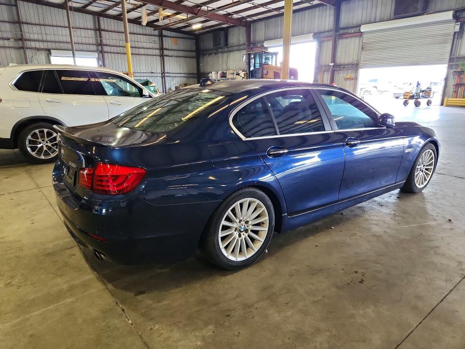 Photo 3 from auction – 2011 BMW 535 with VIN WBAFR7C55BC804275