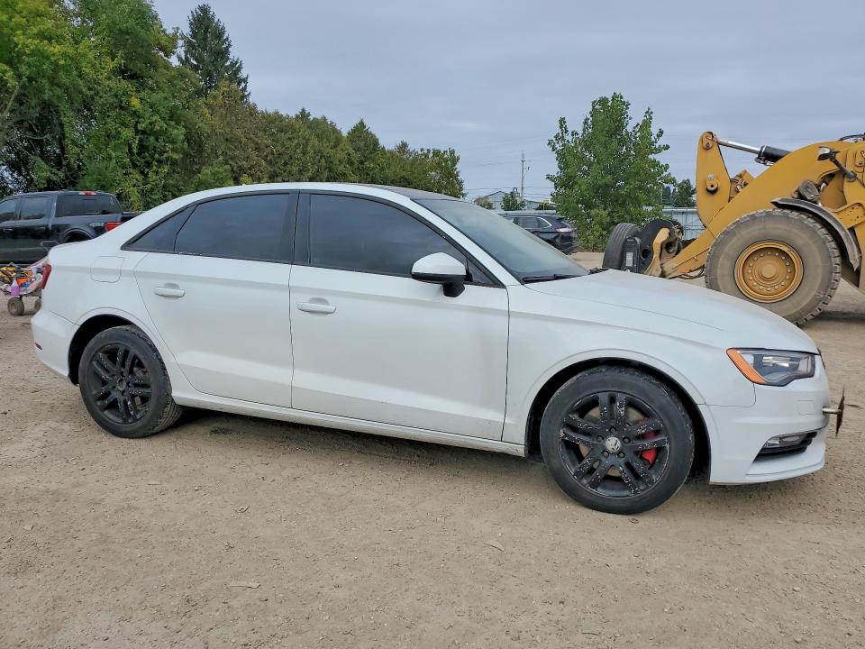 Photo 4 from auction – 2016 AUDI A3 with VIN WAUA7GFF7G1083304