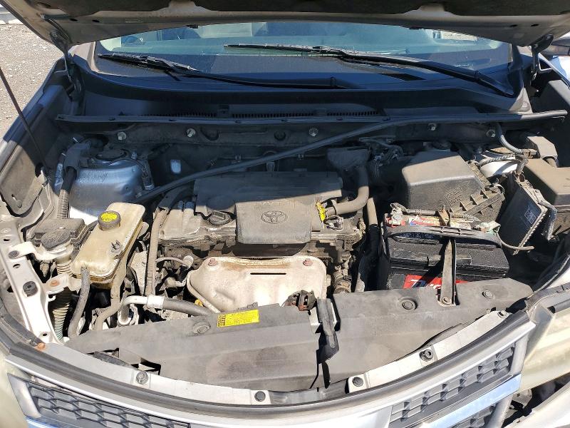 Photo 12 from auction – 2013 TOYOTA RAV4 with VIN JTMRFREV1D5014397