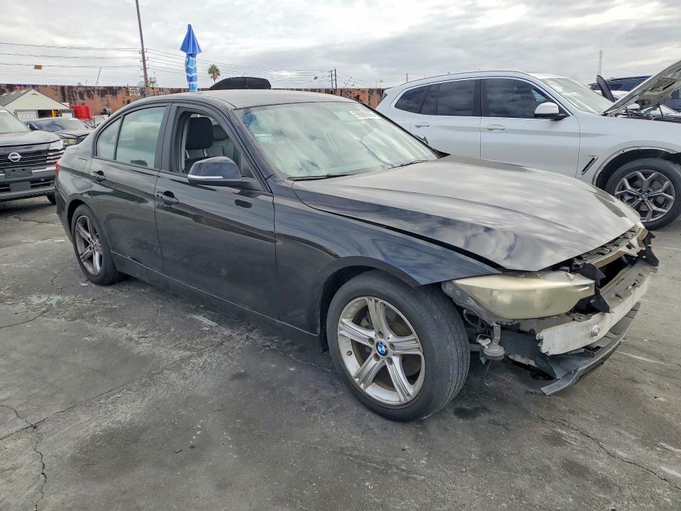 Photo 4 from auction – 2014 BMW 328 with VIN WBA3C1C57EK116306