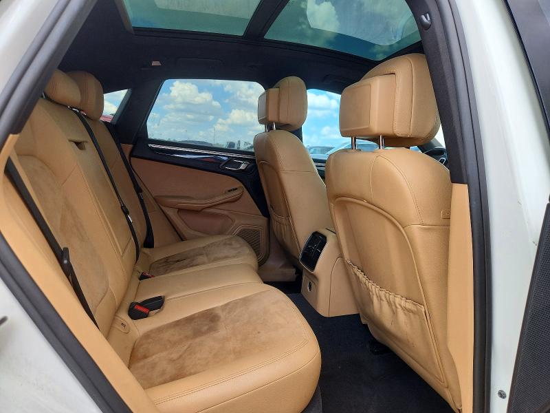 Photo 11 from auction – 2017 PORSCHE MACAN with VIN WP1AA2A50HLB02625