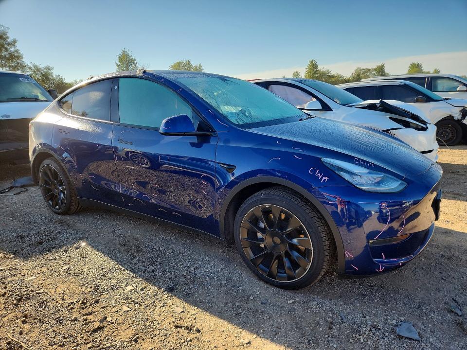 Photo 4 from auction – 2021 TESLA MODEL Y with VIN 5YJYGDEE6MF186337