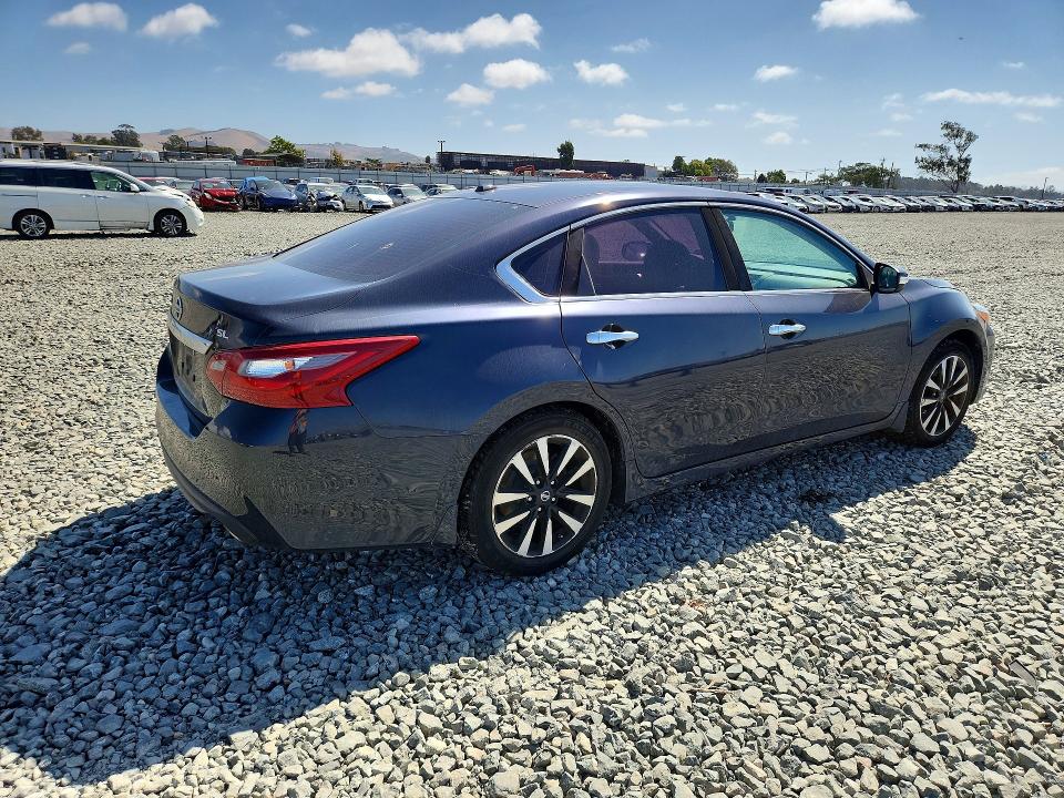 Photo 3 from auction – 2018 NISSAN ALTIMA with VIN 1N4AL3AP6JC133151