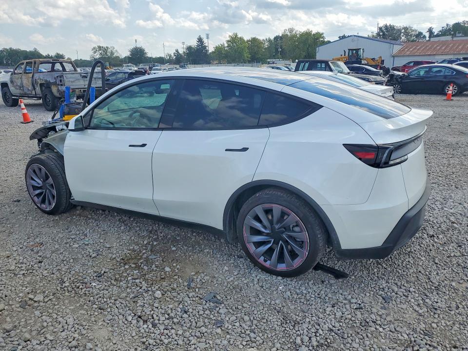 صورة رقم 2 من المزاد - 2026 TESLA MODEL Y مع VIN 7SAYGDEE8TF601787