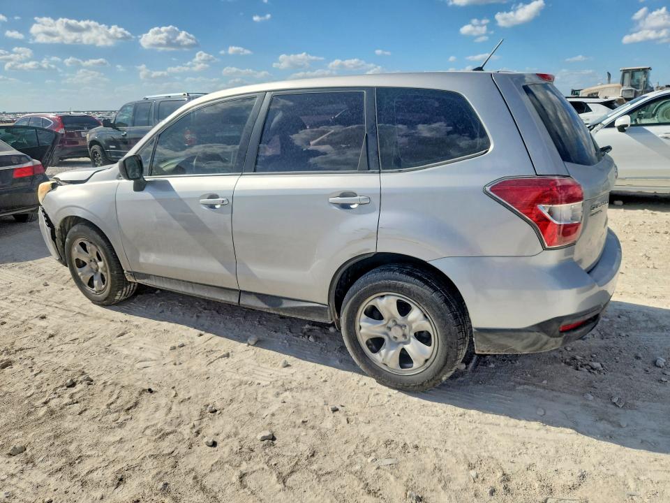 Снимка 2 от търг – 2014 SUBARU FORESTER с VIN JF2SJAACXEH529180
