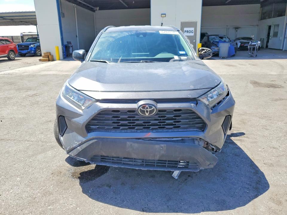 Снимка 5 от търг – 2021 TOYOTA RAV4 с VIN 2T3H1RFV1MC159569