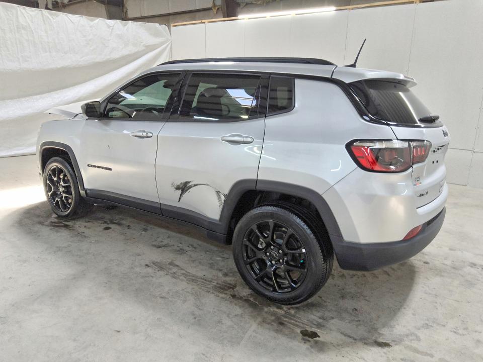 Zdjęcie 2 z aukcji – 2025 JEEP COMPASS z VIN 3C4NJDBN3ST571183