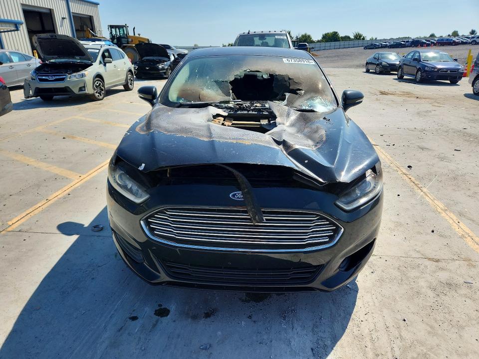 Photo 5 from auction – 2013 FORD FUSION with VIN 3FA6P0HR7DR383827