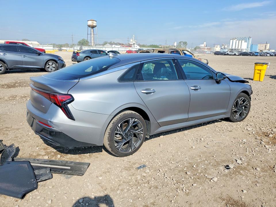 Zdjęcie 3 z aukcji – 2025 KIA K5 z VIN KNAG64J74S5304287