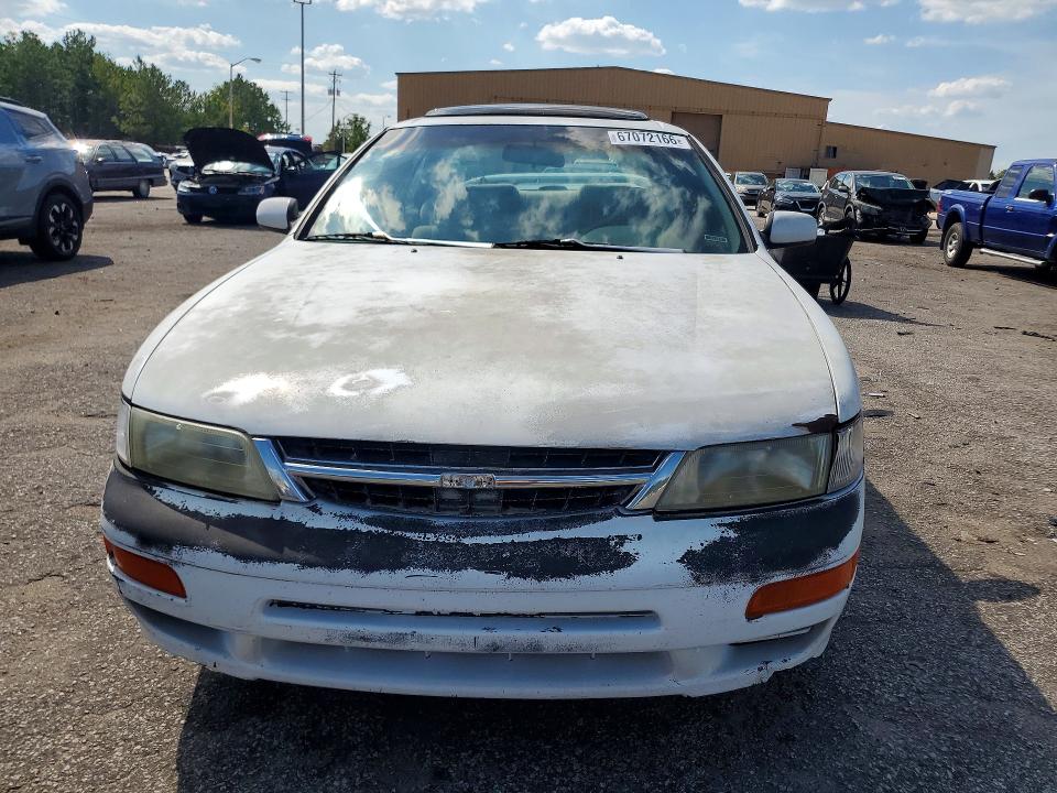 Photo 5 from auction – 1997 NISSAN MAXIMA with VIN JN1CA21D1VT830941