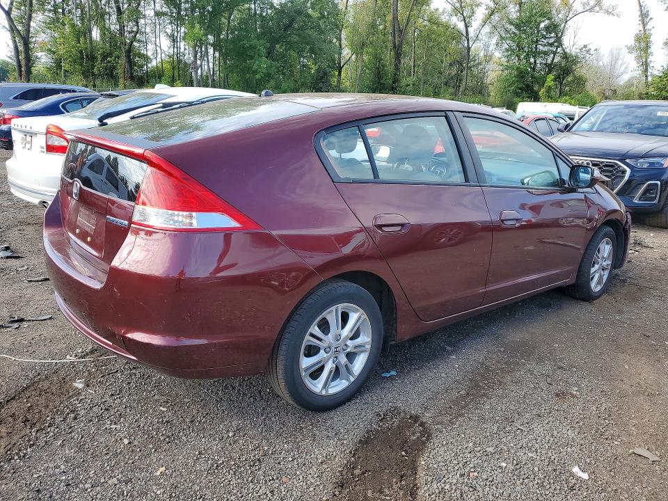 Photo 3 from auction – 2011 HONDA INSIGHT with VIN JHMZE2H78BS004812