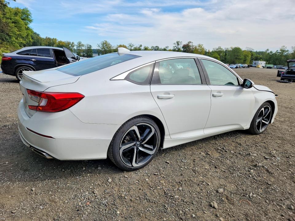 Снимка 3 от търг – 2018 HONDA ACCORD с VIN 1HGCV1F36JA262379
