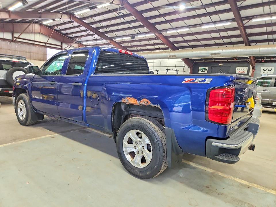 Фото 2 с аукциона – 2014 CHEVROLET SILVERADO с VIN 1GCVKREC3EZ242579