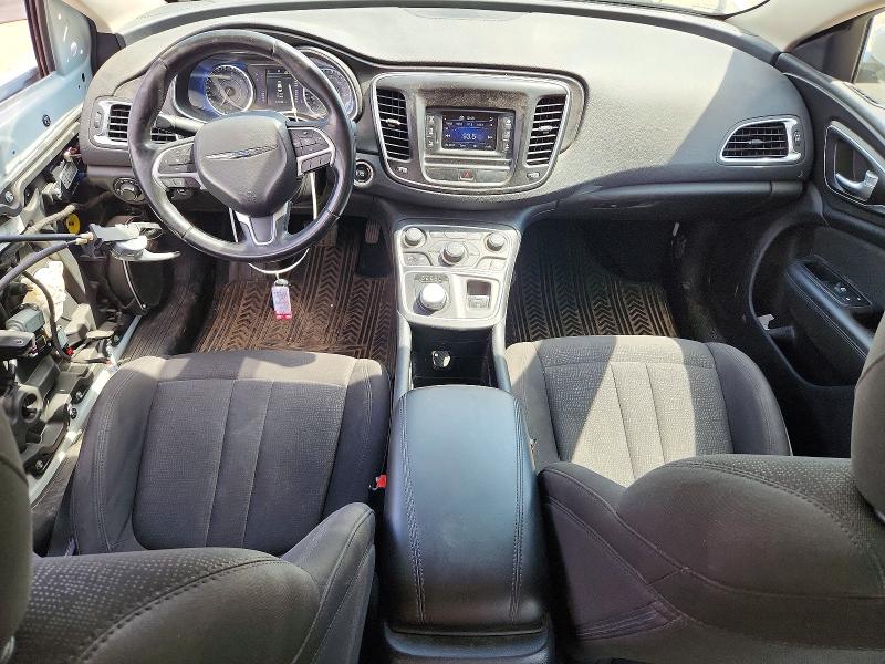صورة رقم 8 من المزاد - 2015 CHRYSLER 200 مع VIN 1C3CCCAB1FN725497