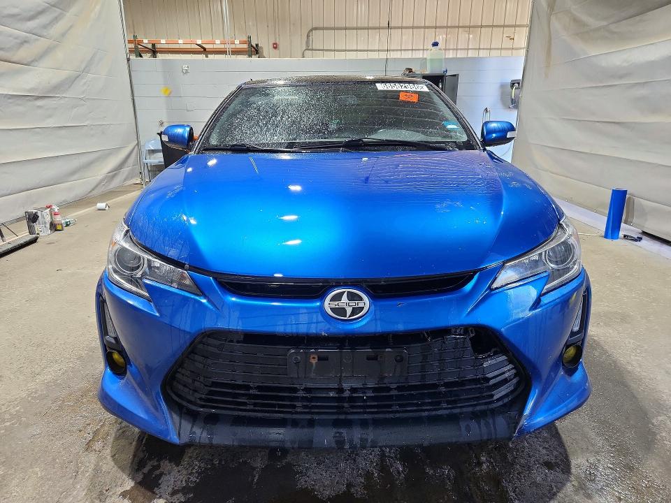Photo 5 from auction – 2016 SCION TC with VIN JTKJF5C75GJ015387