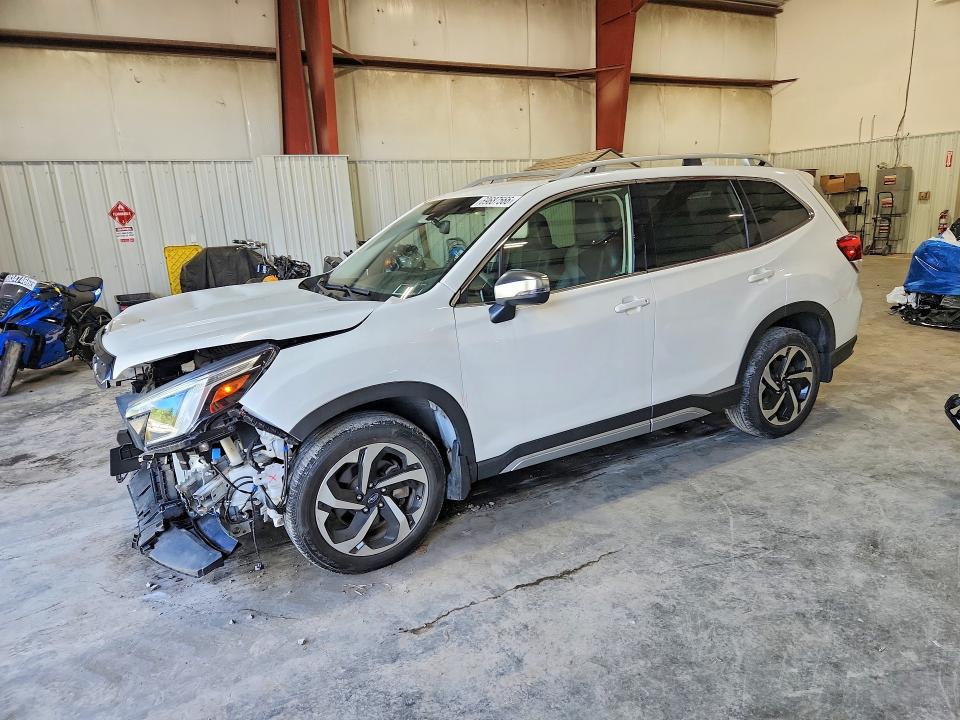 SUBARU FORESTER 2022 with VIN JF2SKARC4NH511534 - Photo from auction