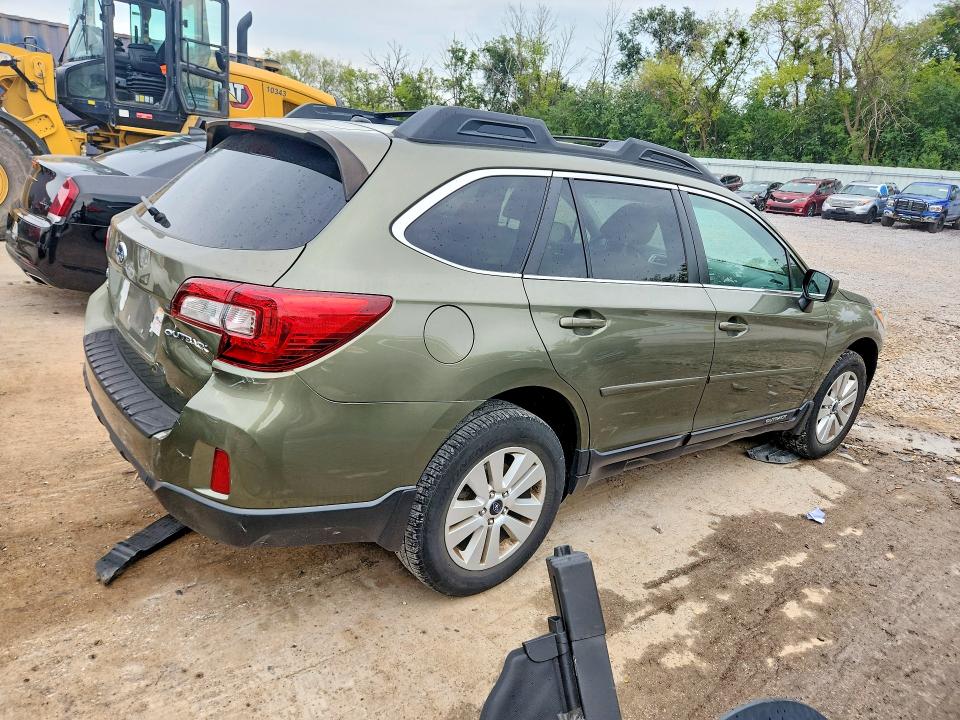 Photo 3 from auction – 2015 SUBARU OUTBACK with VIN 4S4BSBCC2F3347711