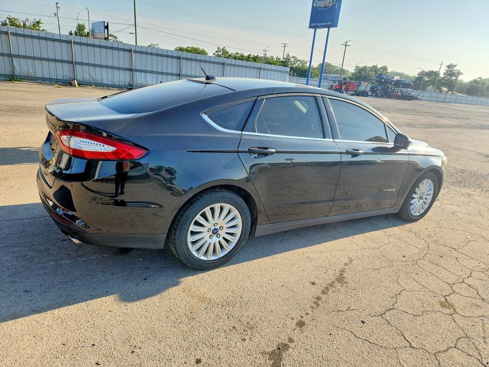 Photo 3 from auction – 2015 FORD FUSION with VIN 3FA6P0UU4FR153210