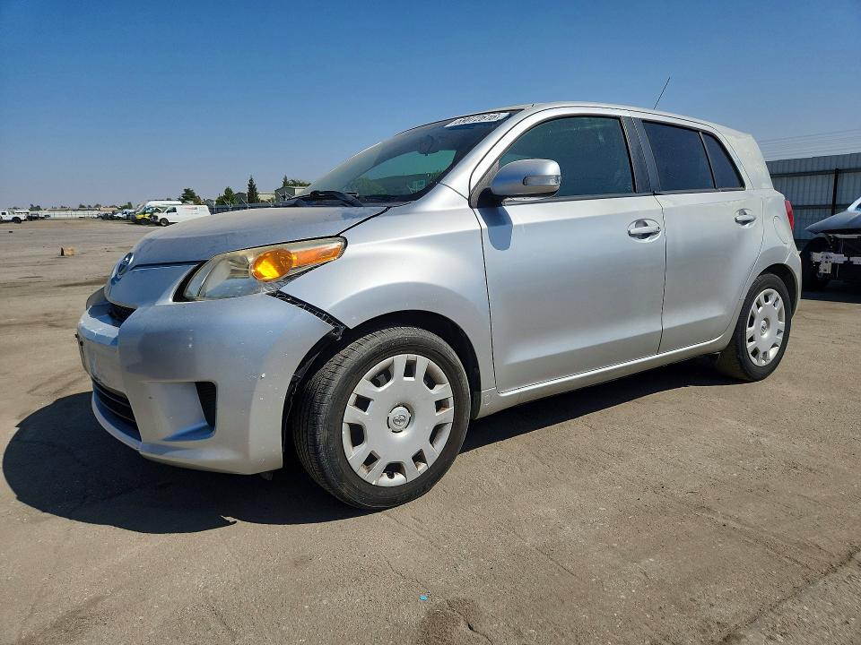 SCION XD 2012 z numerem VIN JTKKU4B44C1022840 - Zdjęcie z aukcji