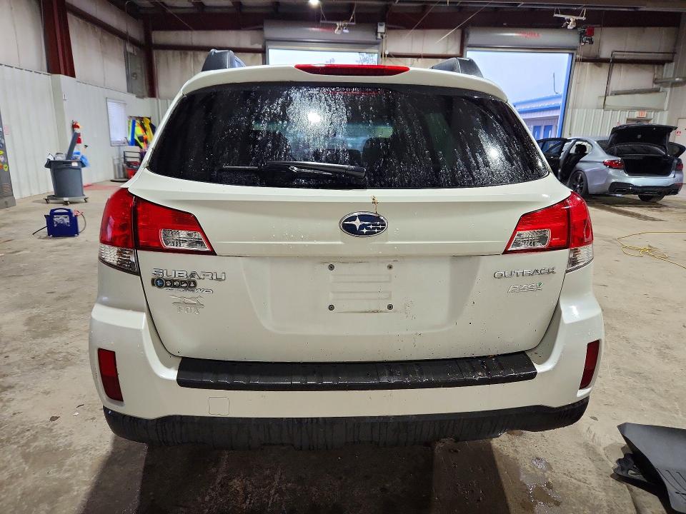 Photo 6 from auction – 2012 SUBARU OUTBACK with VIN 4S4BRBCC8C3296111