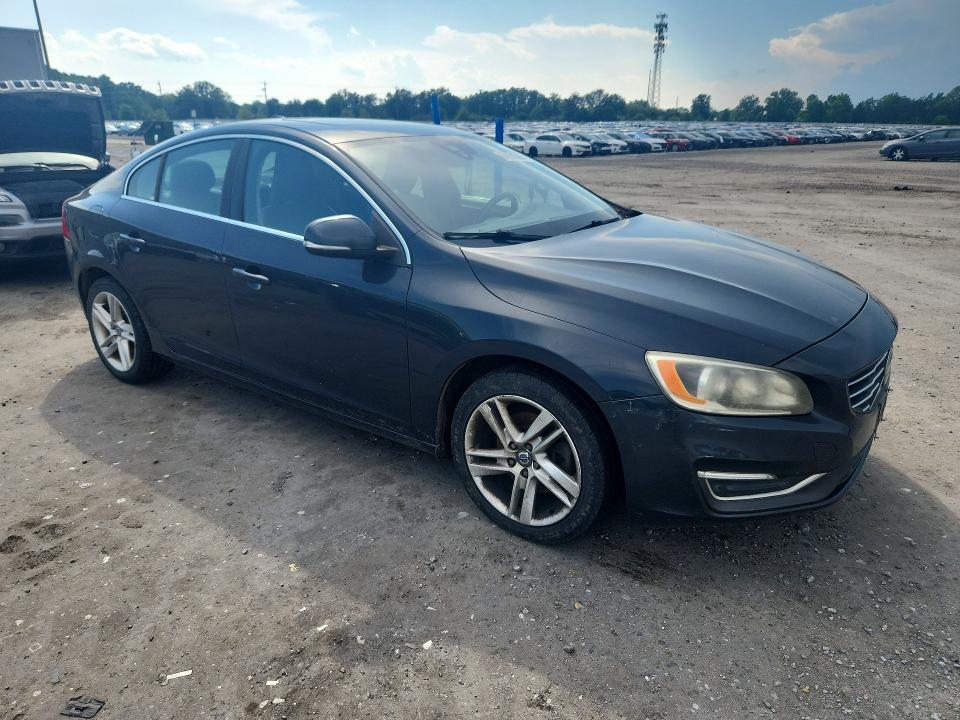 Photo 4 from auction – 2015 VOLVO S60 with VIN YV140MFC1F2313222