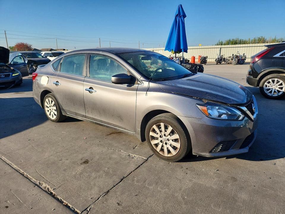 Photo 4 from auction – 2016 NISSAN SENTRA with VIN 3N1AB7AP6GY250638