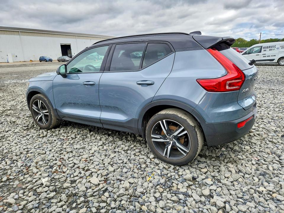 Photo 2 from auction – 2021 VOLVO XC40 with VIN YV4162UM5M2559868