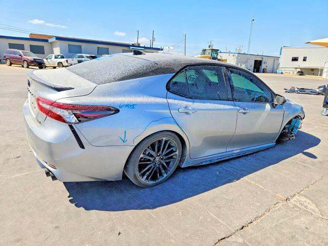 Снимка 3 от търг – 2024 TOYOTA CAMRY с VIN 4T1K61AK9RU208912
