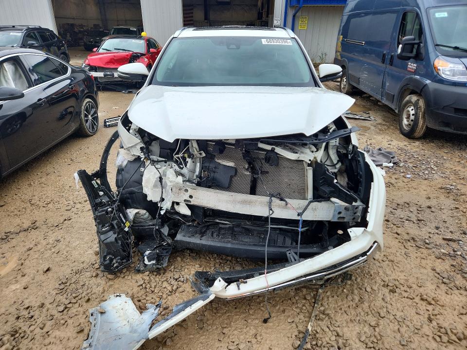 Снимка 5 от търг – 2018 TOYOTA HIGHLANDER с VIN 5TDDZRFH2JS832088
