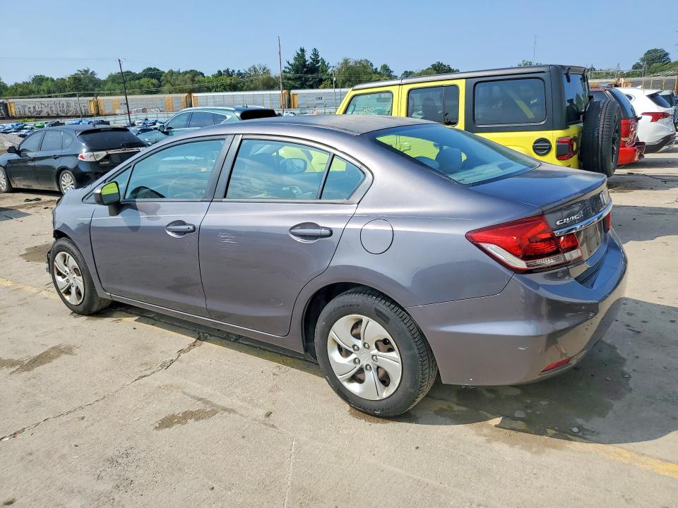 Photo 2 from auction – 2015 HONDA CIVIC with VIN 19XFB2F52FE074023