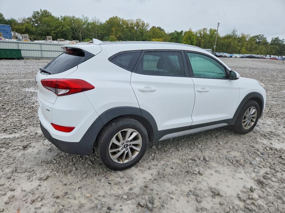 Photo 3 from auction – 2018 HYUNDAI TUCSON with VIN KM8J3CA40JU672015