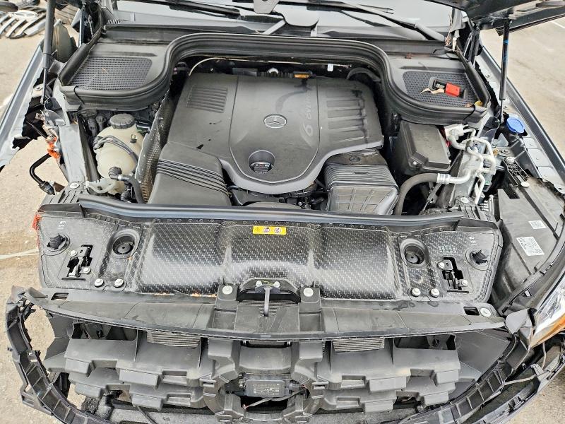 Снимка 12 от търг – 2025 MERCEDES-BENZ GLS с VIN 4JGFF5KE2SB423860