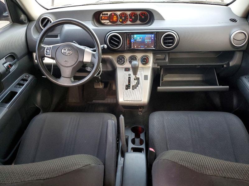 Photo 8 from auction – 2008 TOYOTA SCION with VIN JTLKE50E081023467